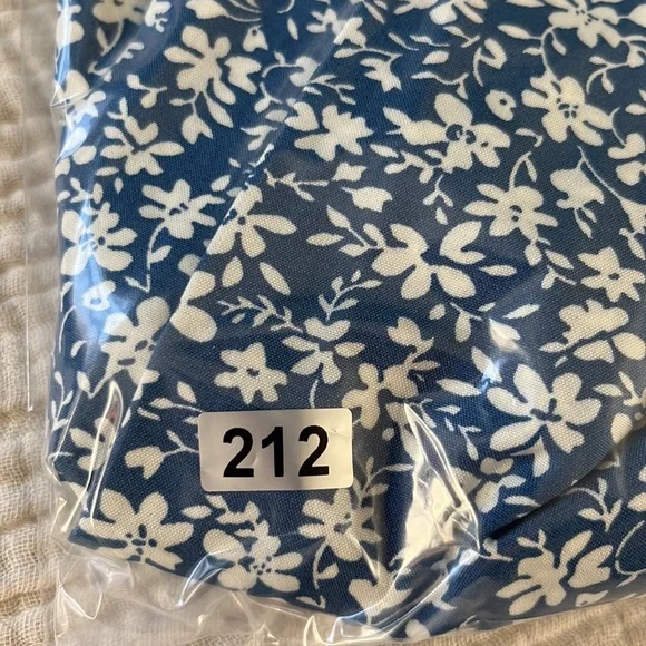 Ditzy Floral Off Shoulder Split Thigh Dress, NWOT - Picture 3 of 3